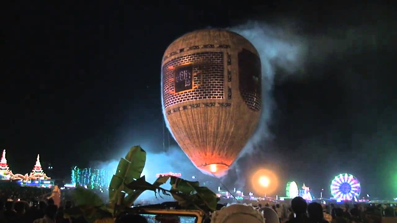 Fireworks on a air balloon, might not have been the best idea.